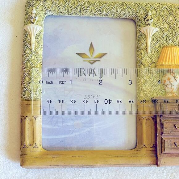 RAJ Collections 3D Photo Picture Frame Easel Back, House, Lamp, Cozy Home Decor - Picture 6 of 9